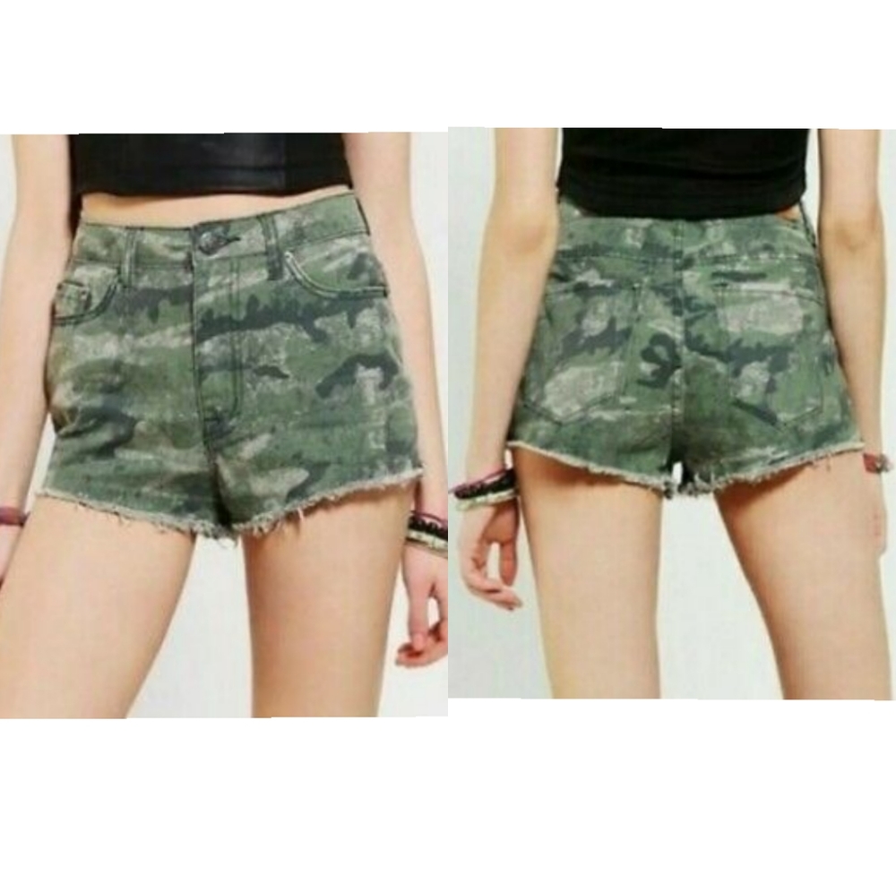 Urban Outfitters BDG Camo High Rise Dree Shorts